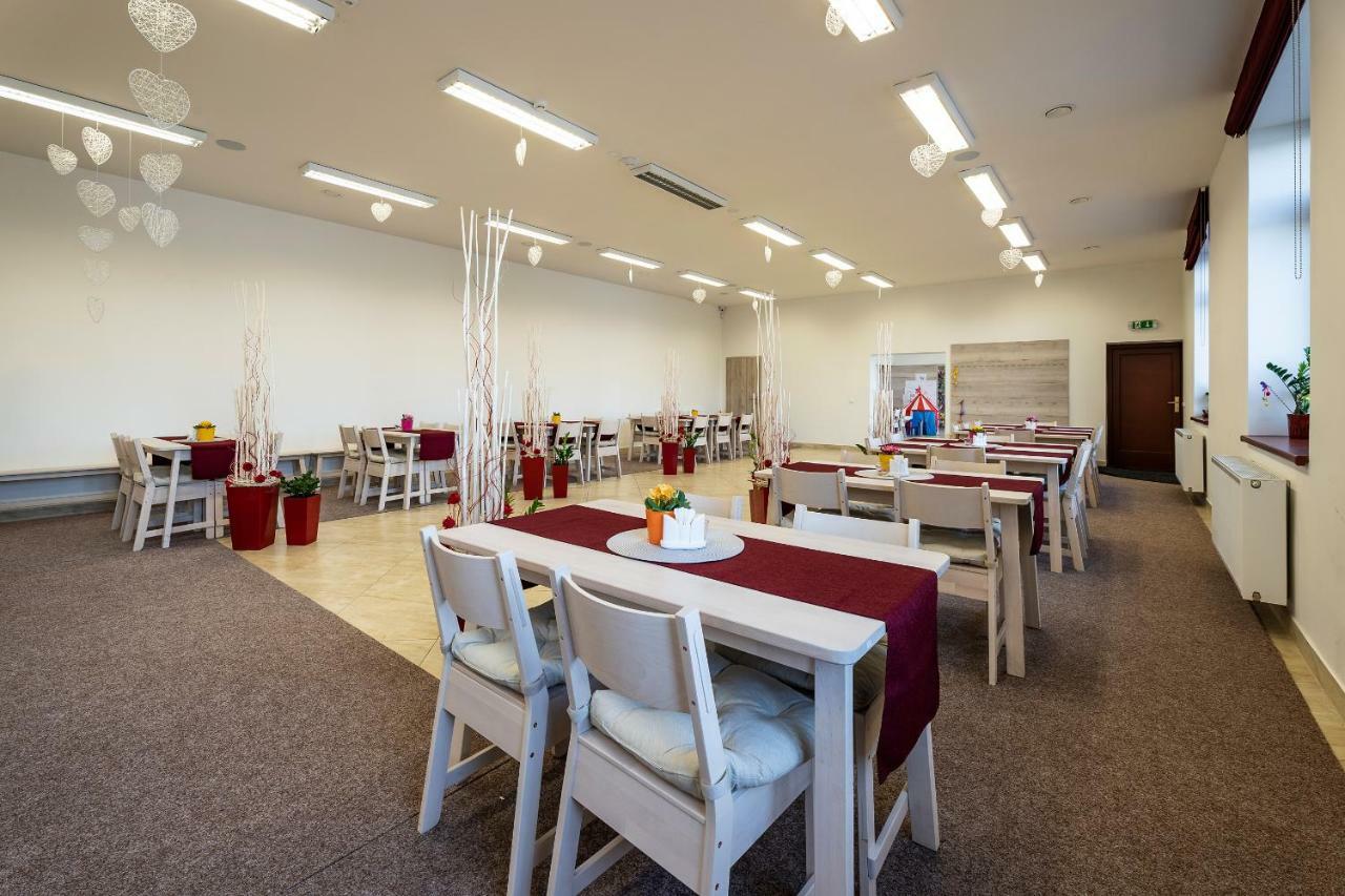 Hotel Zlechov Plumlov Esterno foto