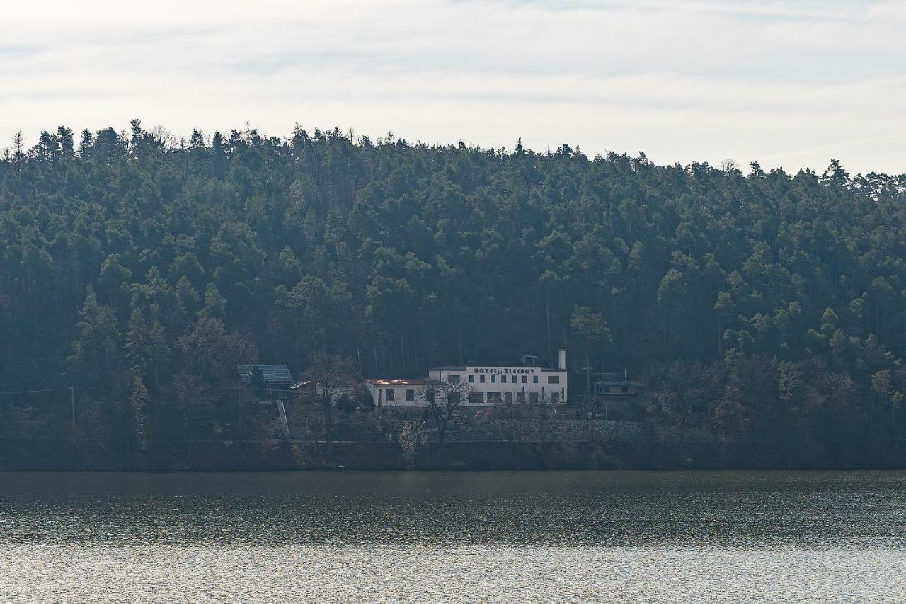 Hotel Zlechov Plumlov Esterno foto